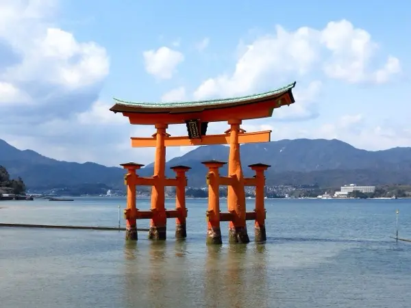 厳島神社